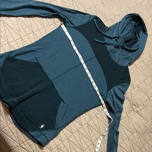 Smartwool teal and dark teal Hoodie